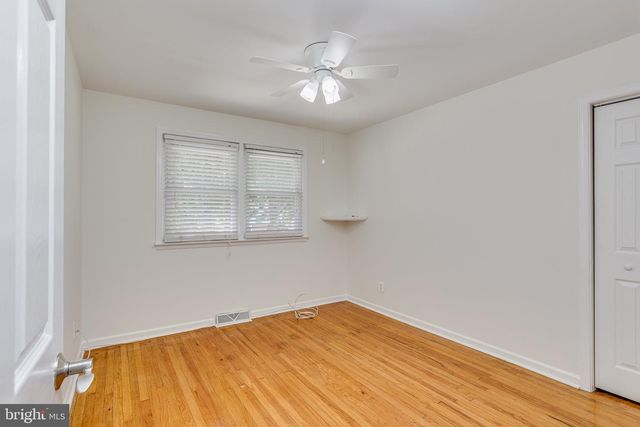 401 CHAPEL AVE E, Cherry Hill, NJ 08034