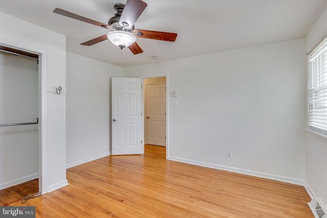 401 CHAPEL AVE E, Cherry Hill, NJ 08034