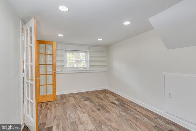401 CHAPEL AVE E, Cherry Hill, NJ 08034