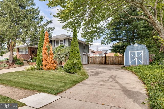 401 CHAPEL AVE E, Cherry Hill, NJ 08034