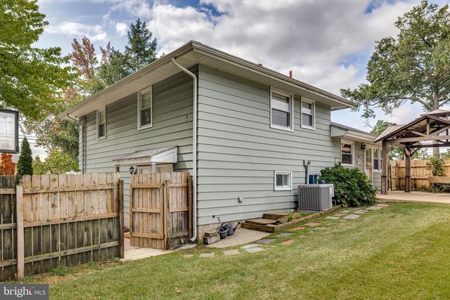 401 CHAPEL AVE E, Cherry Hill, NJ 08034