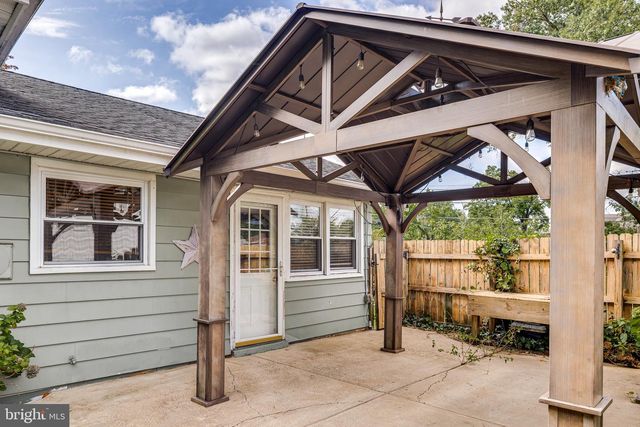 401 CHAPEL AVE E, Cherry Hill, NJ 08034