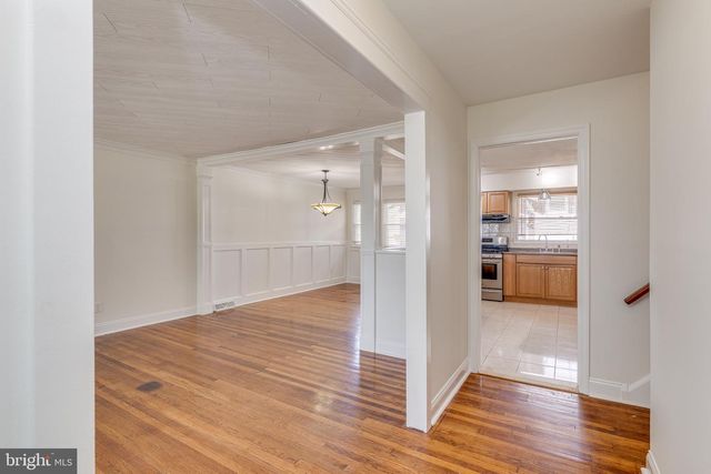 401 CHAPEL AVE E, Cherry Hill, NJ 08034
