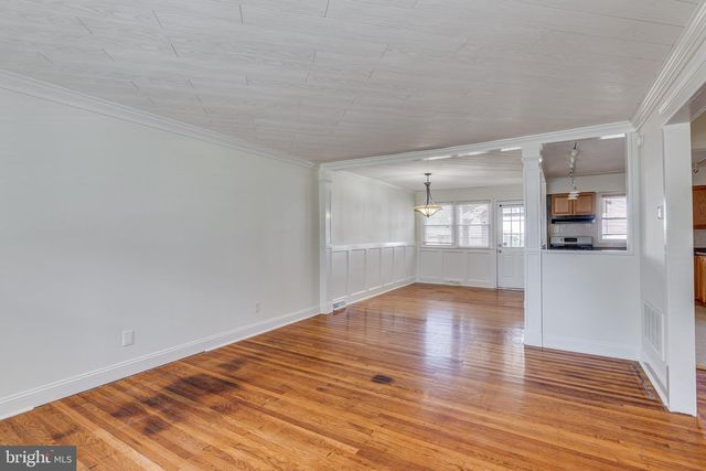401 CHAPEL AVE E, Cherry Hill, NJ 08034