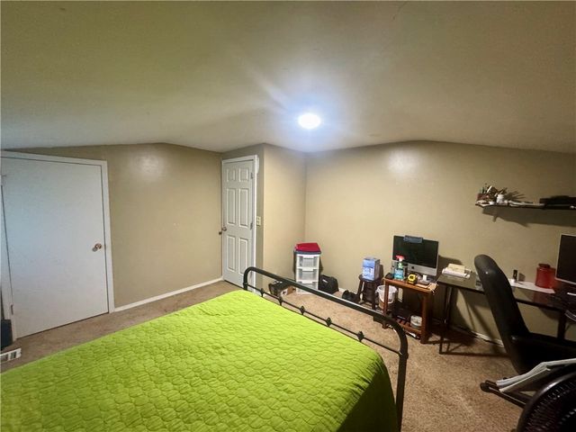 820 S Hartford Avenue, Russellville, AR 72801