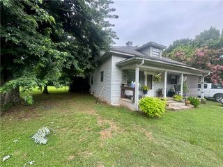 820 S Hartford Avenue, Russellville, AR 72801