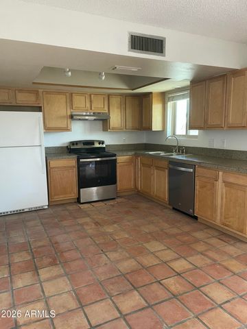 2261 E EVERGREEN Street, Mesa, AZ 85213