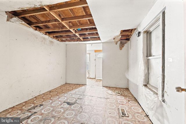 2622 SAUNDERS ST, Camden, NJ 08105