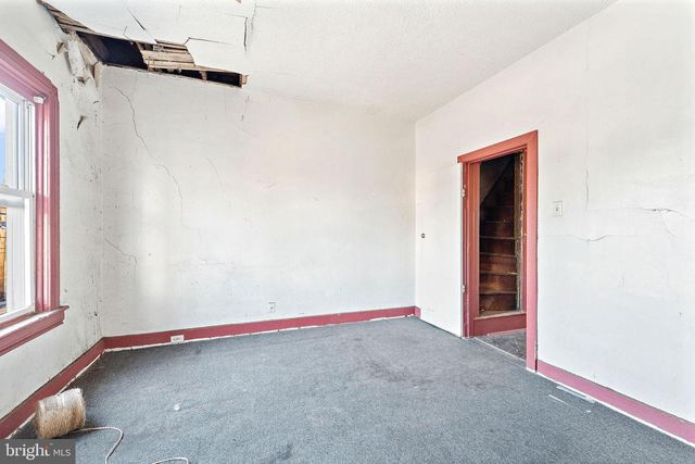 2622 SAUNDERS ST, Camden, NJ 08105