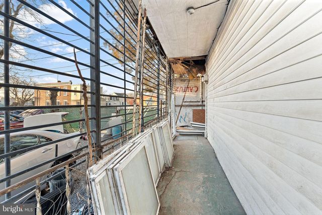 2622 SAUNDERS ST, Camden, NJ 08105