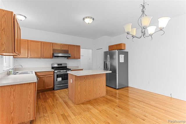 33555 Birchlawn, Westland, MI 48185