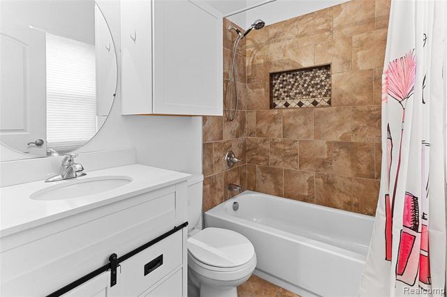 33555 Birchlawn, Westland, MI 48185