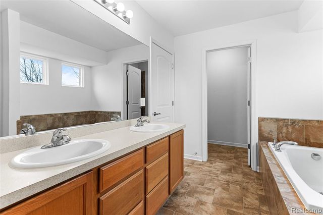 33555 Birchlawn, Westland, MI 48185