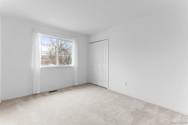 33555 Birchlawn, Westland, MI 48185