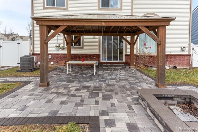 33555 Birchlawn, Westland, MI 48185