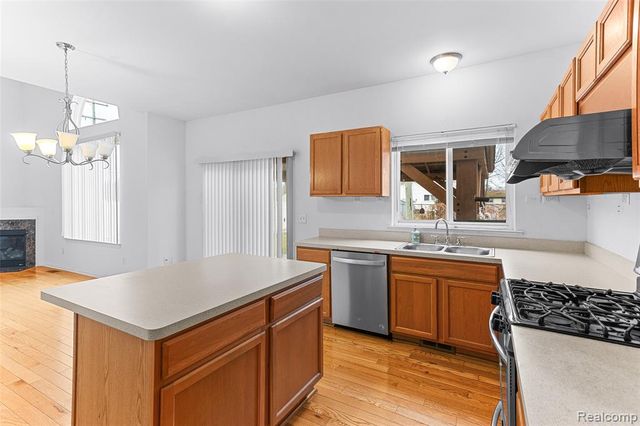 33555 Birchlawn, Westland, MI 48185