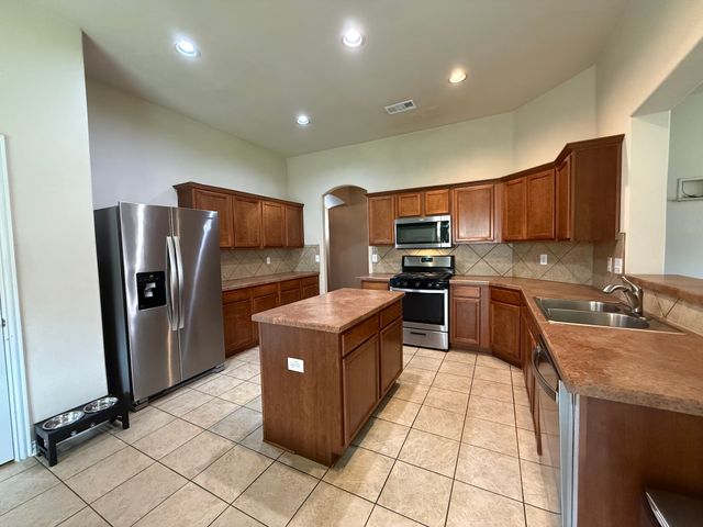 2440 Walker Street, Grand Prairie, TX 75052