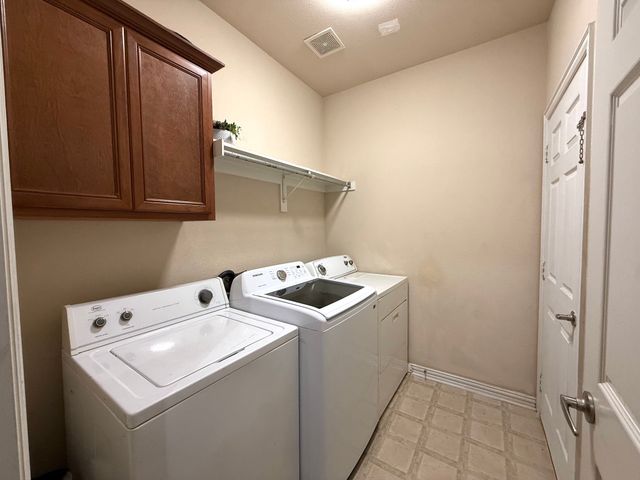 2440 Walker Street, Grand Prairie, TX 75052