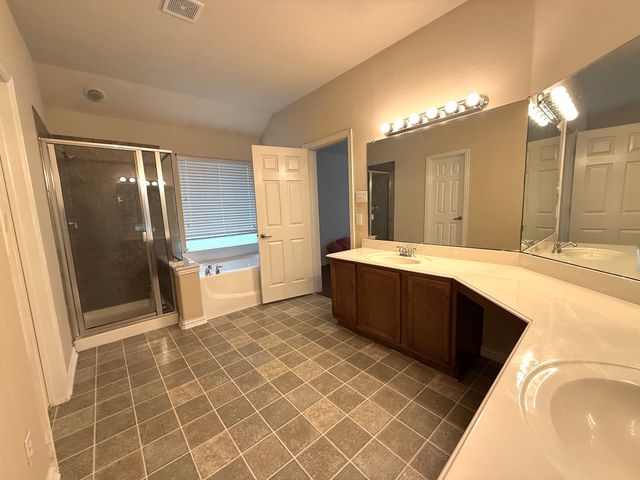 2440 Walker Street, Grand Prairie, TX 75052