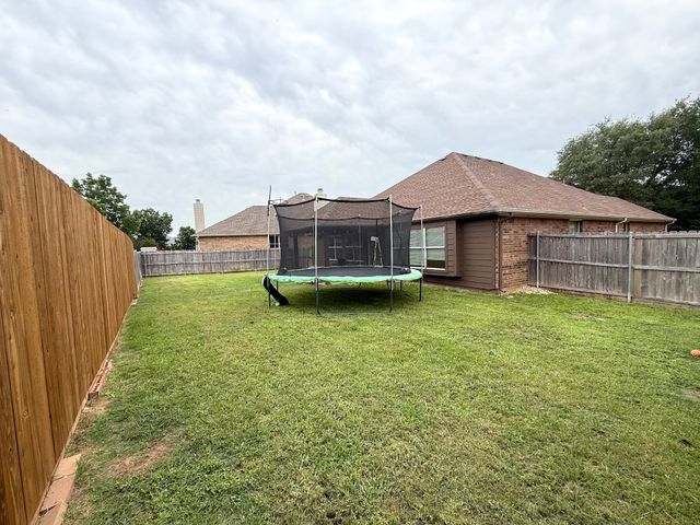 2440 Walker Street, Grand Prairie, TX 75052