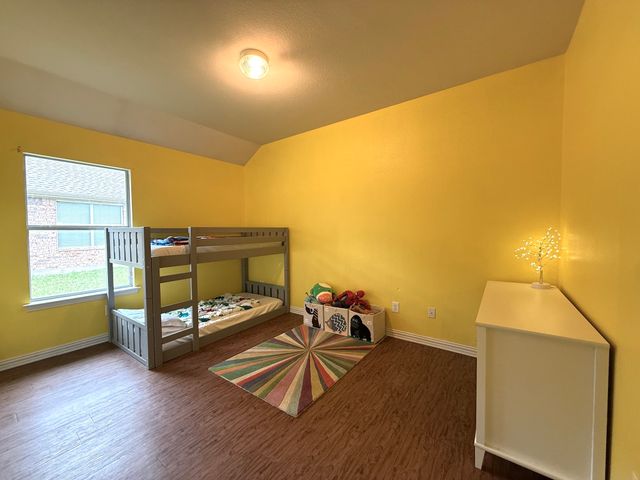 2440 Walker Street, Grand Prairie, TX 75052