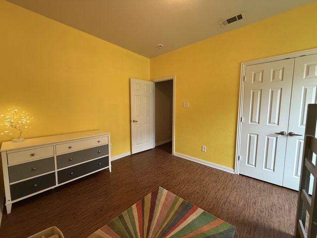 2440 Walker Street, Grand Prairie, TX 75052