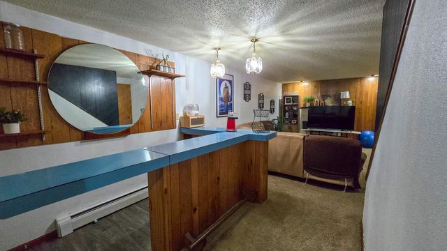 315 SW 9th Ave, Minot, ND 58701
