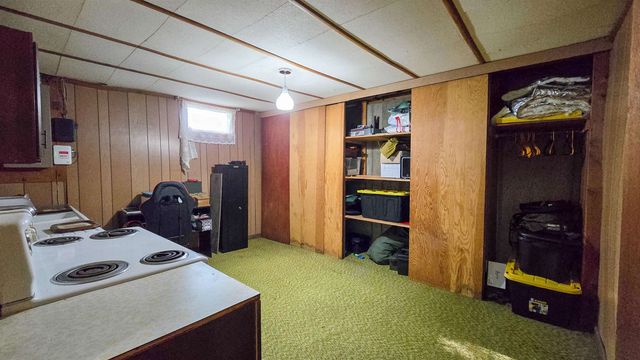 315 SW 9th Ave, Minot, ND 58701