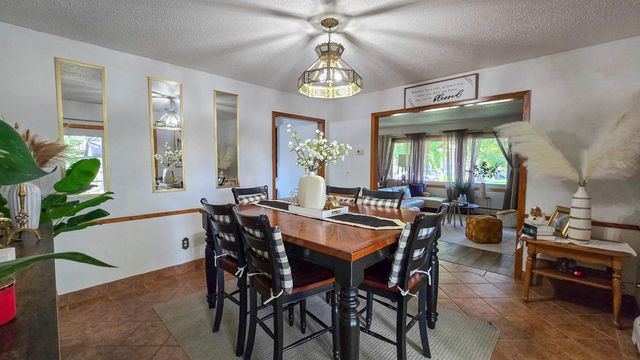 315 SW 9th Ave, Minot, ND 58701