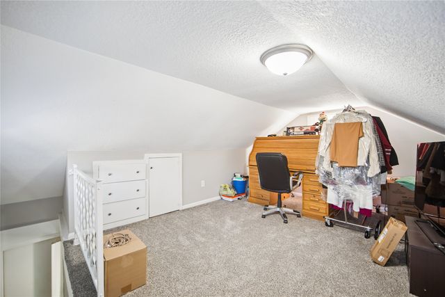 3221 E 12th Street, Des Moines, IA 50316