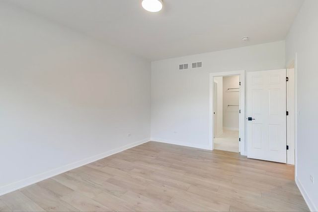 805 W Poplar Street, Palatine, IL 60067