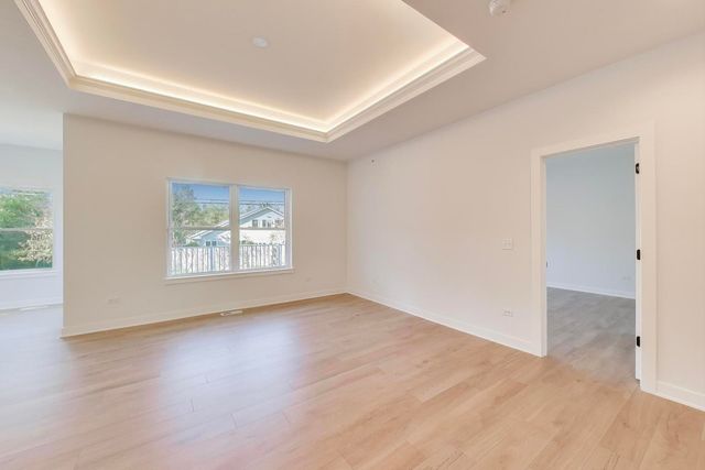 805 W Poplar Street, Palatine, IL 60067