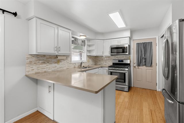 767 Cambridge Drive, Battle Creek, MI 49015