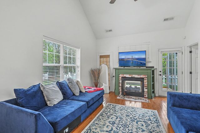 8658 Grassy Oak Trail, North Charleston, SC 29420