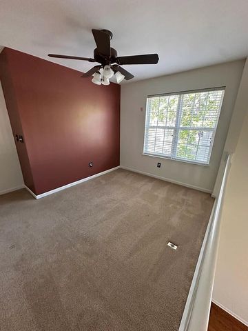 8658 Grassy Oak Trail, North Charleston, SC 29420