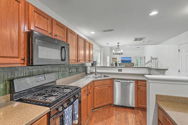 8658 Grassy Oak Trail, North Charleston, SC 29420