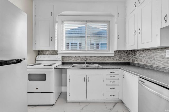 921 S Main Street, Kendallville, IN 46755