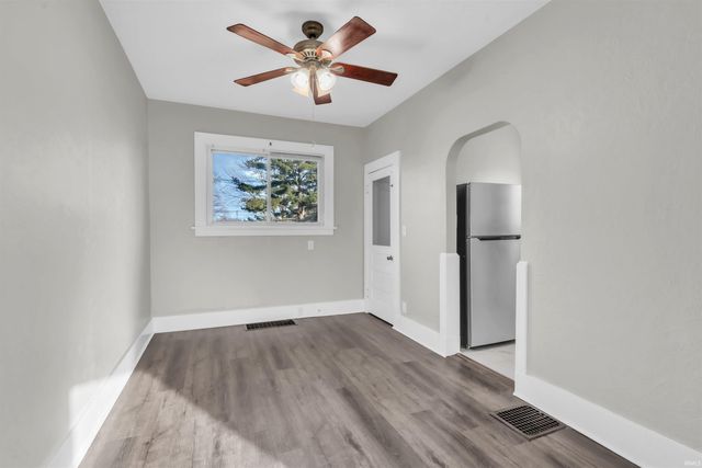 921 S Main Street, Kendallville, IN 46755