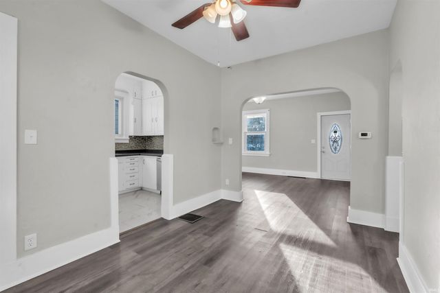 921 S Main Street, Kendallville, IN 46755