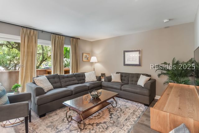 2 Lighthouse Ln Apt 821, Hilton Head Island, SC 29928