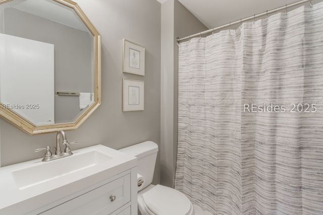 2 Lighthouse Ln Apt 821, Hilton Head Island, SC 29928