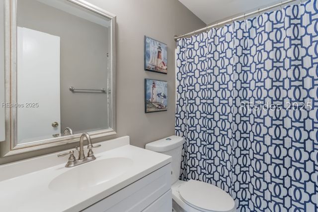 2 Lighthouse Ln Apt 821, Hilton Head Island, SC 29928