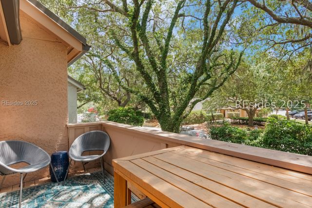 2 Lighthouse Ln Apt 821, Hilton Head Island, SC 29928