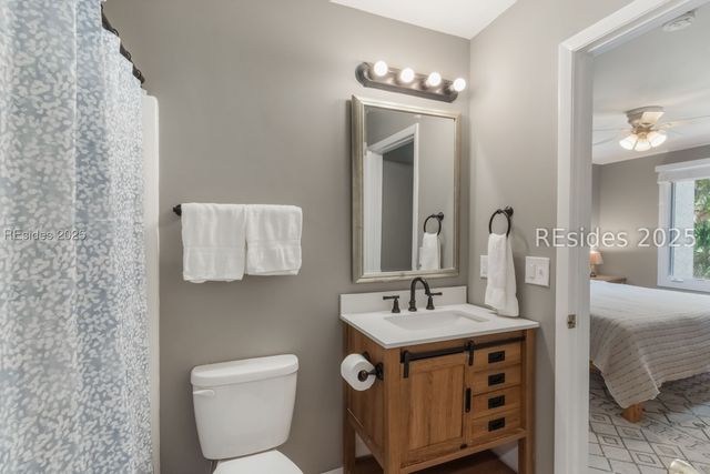 2 Lighthouse Ln Apt 821, Hilton Head Island, SC 29928