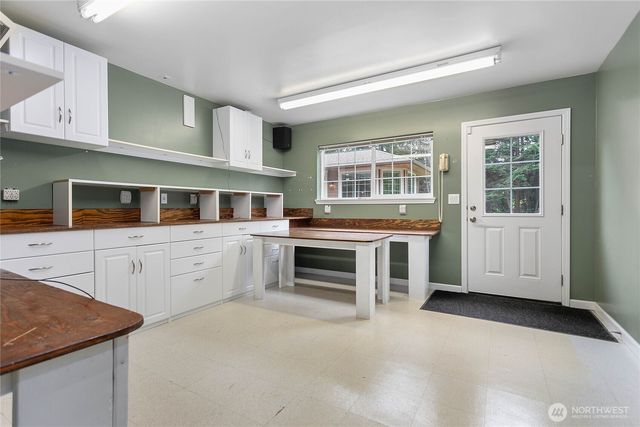 284 Rocky Mountain High Road, Camano Island, WA 98282