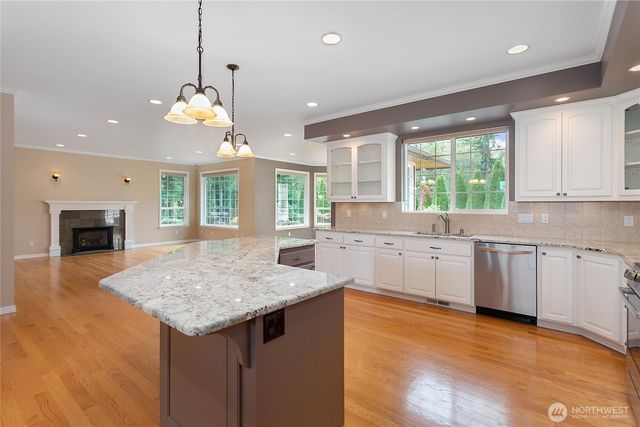 284 Rocky Mountain High Road, Camano Island, WA 98282