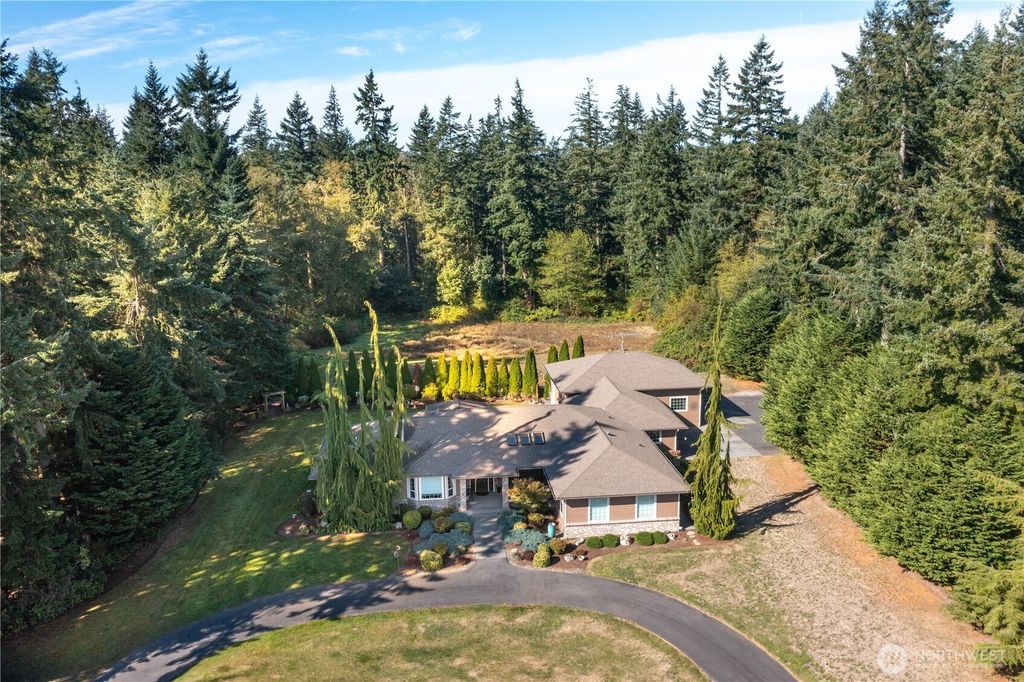 284 Rocky Mountain High Road, Camano Island, WA 98282