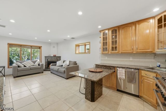 54 William St, North Arlington Boro, NJ 07031