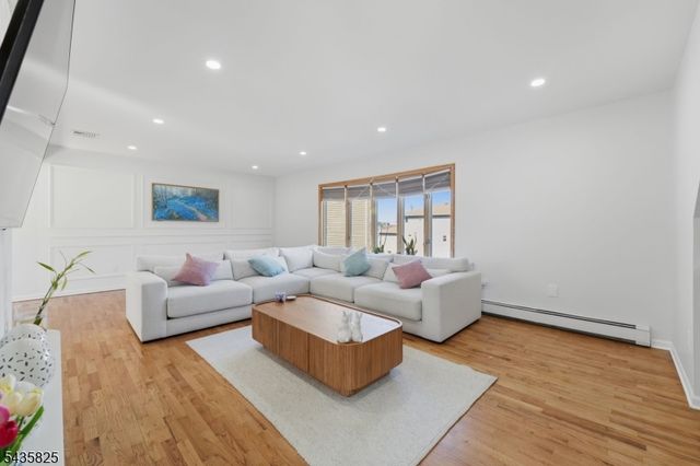 54 William St, North Arlington Boro, NJ 07031