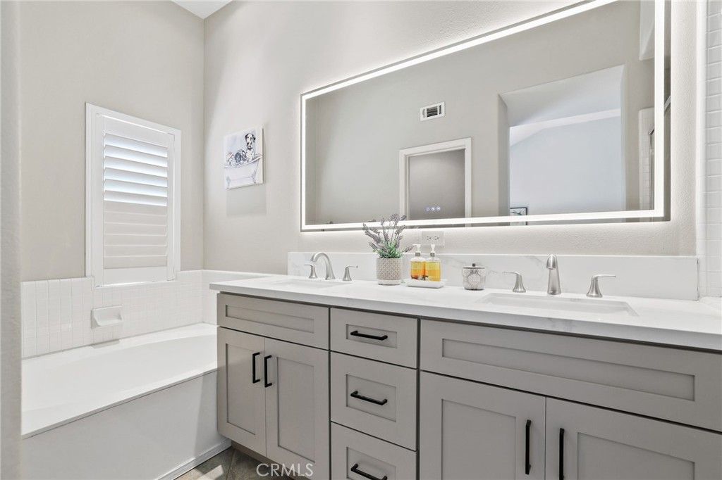 Image 14 of property listing at 12721 Trent Jones, Tustin, CA 92782